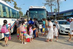 Hàng không 'làm khó' du lịch bởi giá vé máy bay