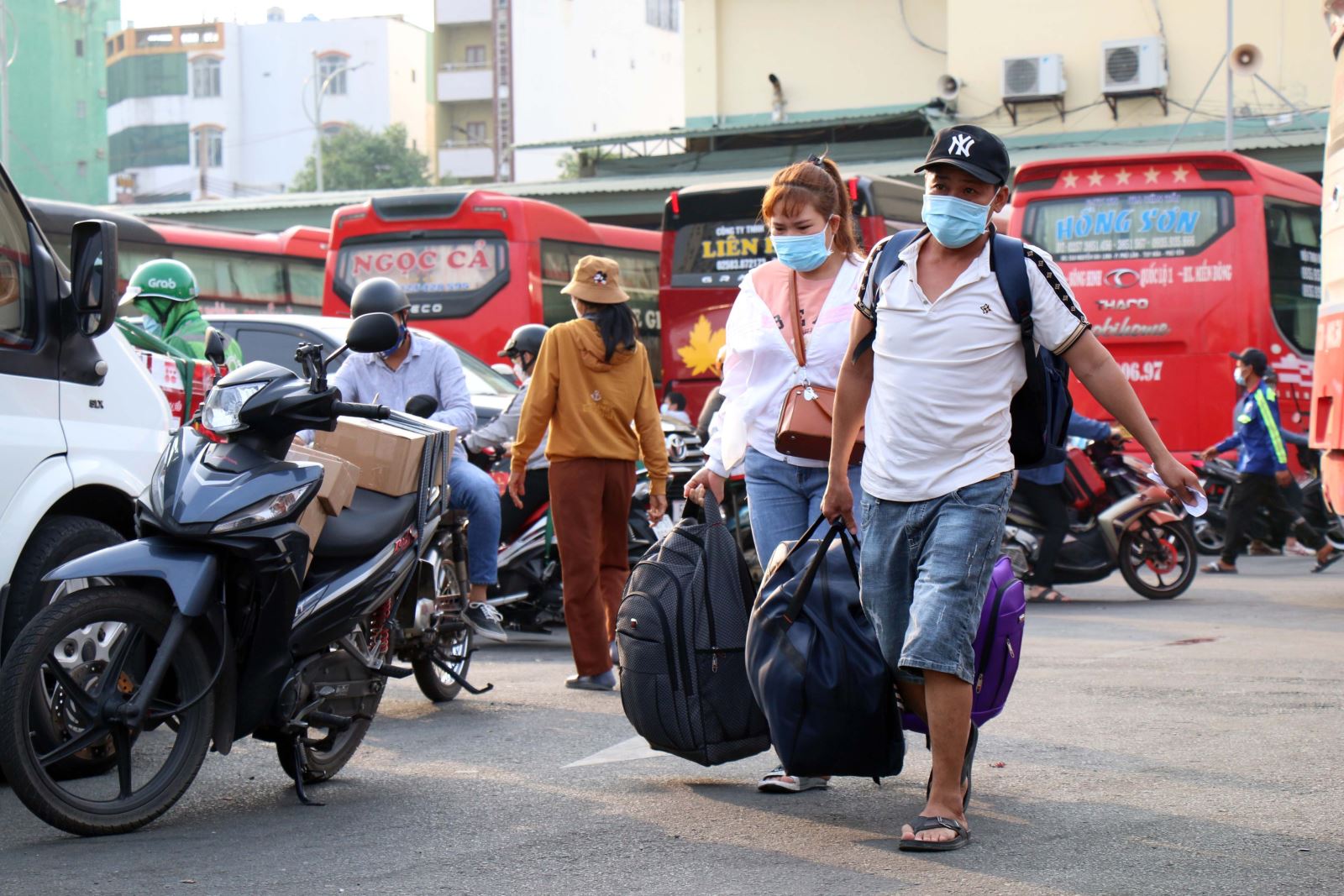 Bắt đầu những cuộc thiên di