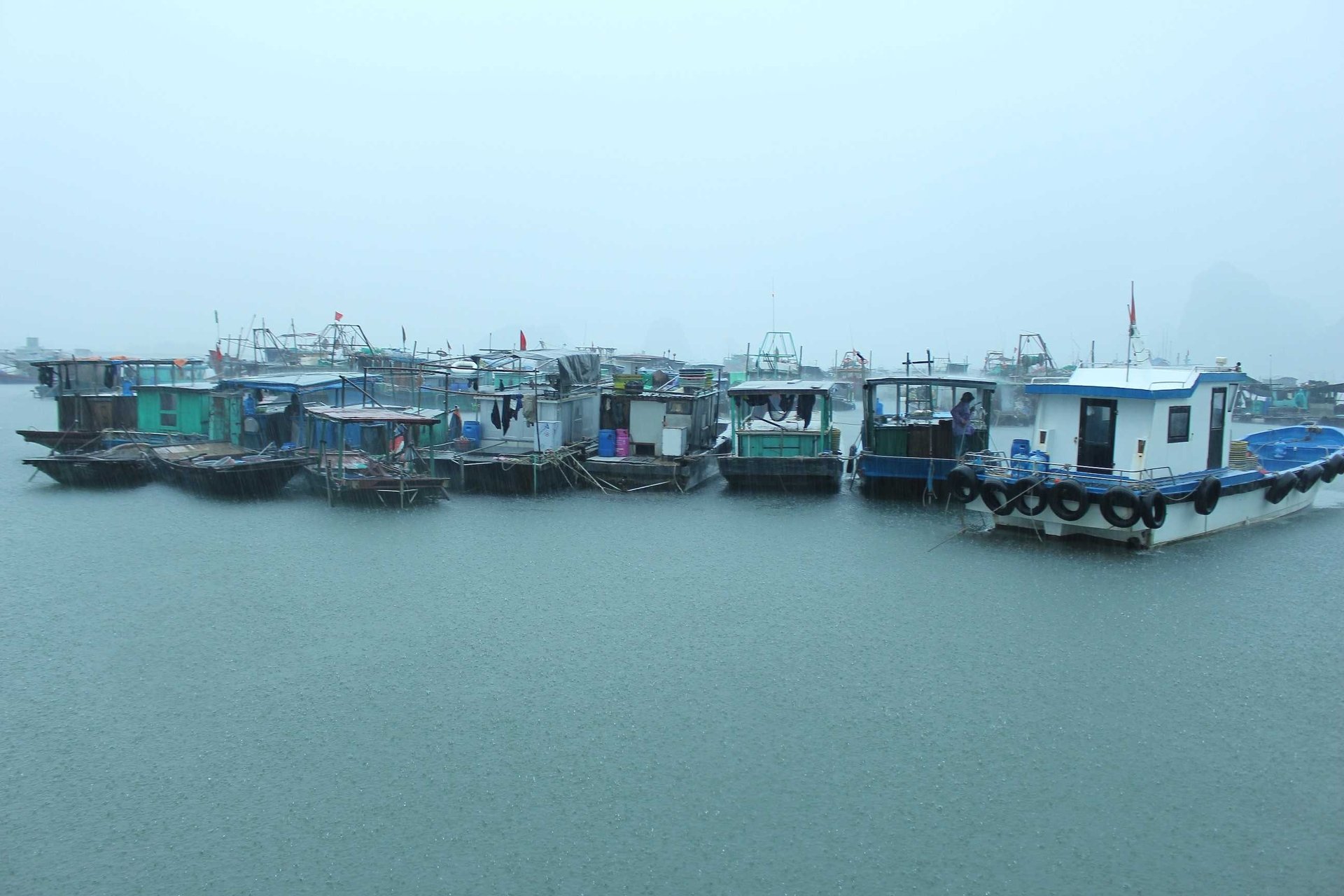 Huyện đảo Quảng Ninh triển khai các biện pháp ứng phó bão số 2