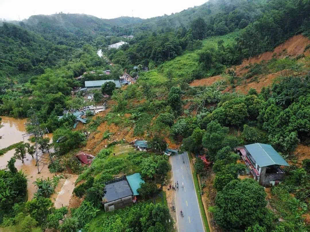 Tin mới nhất vụ sạt lở ở Hà Giang: 11 người thương vong và mất tích